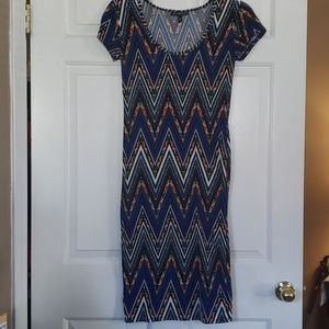 EUC dress size M blue black Chevron